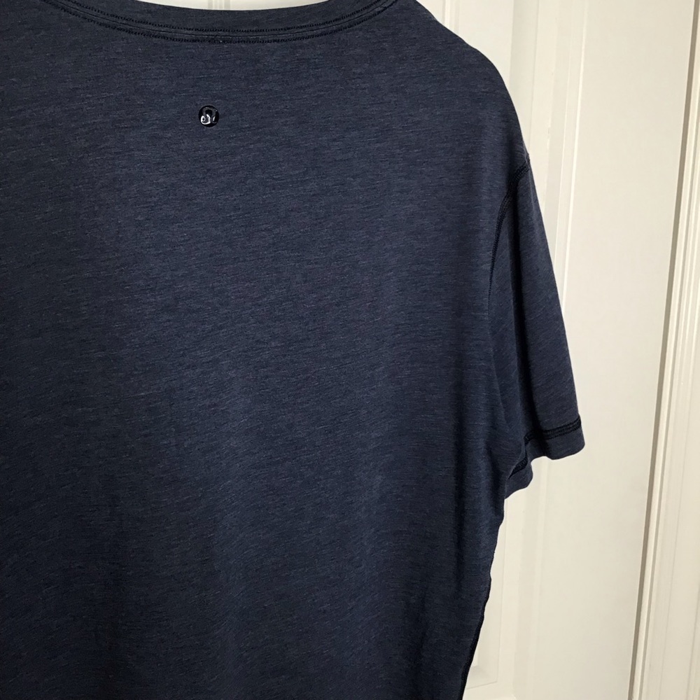 Lululemon V Neck Blue Short Sleeve T Shirt. - Picture 10 of 11